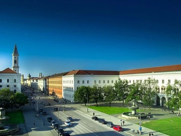 Ludwig Maximilian University (LMU)