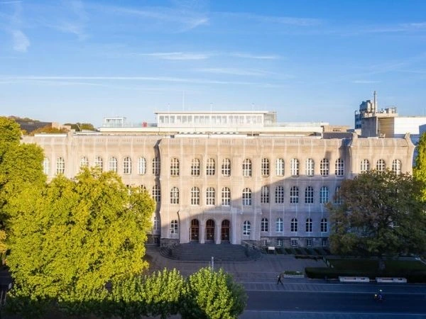 RWTH Aachen University